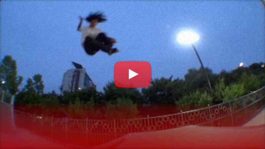 Seoul Skaters - Chill Park Session with the Crew (Korea, 2022) - Daehwa Park