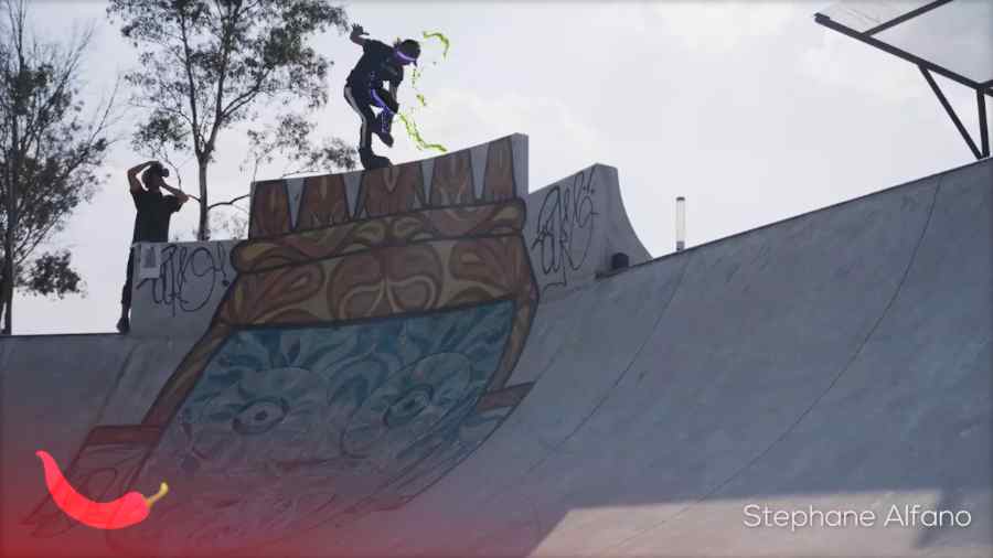 Chileros Tour de Skateparks y Canchas (Mexico) - feat. Joe Atkinsons (Rollerblading)